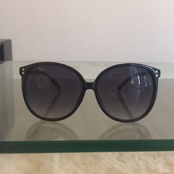 Accessories - Sunglasses with case Accessories - Sunglasses with case